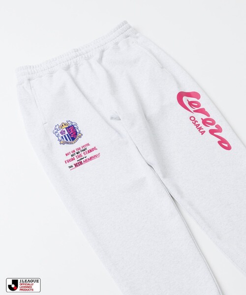 FREAK'S STORE(フリークスストア)の「FREAK’S STORE/フリークスストア J.LEAGUE × FREAK’S STORE 別注SUPPORTERS SWEAT PANTS【セレッソ大阪】(その他パンツ・メンズ・チャコールグレー・MEDIUM)」の3枚目の写真