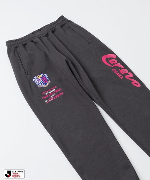 FREAK'S STORE(フリークスストア)の「FREAK’S STORE/フリークスストア J.LEAGUE × FREAK’S STORE 別注SUPPORTERS SWEAT PANTS【セレッソ大阪】(その他パンツ・メンズ・チャコールグレー・MEDIUM)」の9枚目の写真