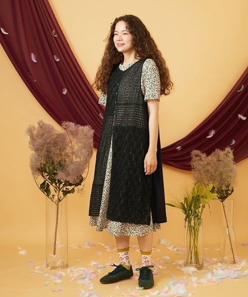 Jocomomola(ホコモモラ)の「Parche レースパッチワークロングジレ(ベスト・レディース・イエロー/ブラック・40)」の16枚目の写真