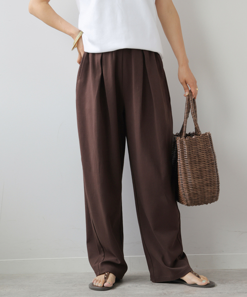 JOURNAL STANDARD relume(ジャーナルスタンダード レリューム)の「ポンチタックバレルパンツ(その他パンツ・レディース・ブラック/ブラウン・FREE)」の1枚目の写真