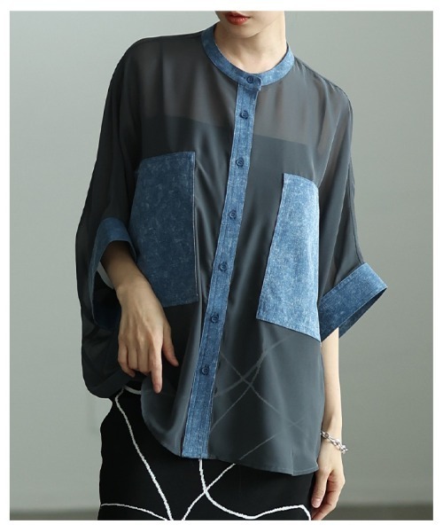 Sawa a la mode(サワアラモード)の「異素材シアードルマンブラウス(シャツ/ブラウス・レディース・カーキ/ブラック/チャコールグレー・FREE)」の9枚目の写真