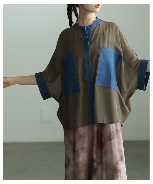 Sawa a la mode(サワアラモード)の「異素材シアードルマンブラウス(シャツ/ブラウス・レディース・カーキ/ブラック/チャコールグレー・FREE)」の12枚目の写真