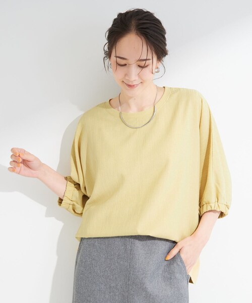 SHOO・LA・RUE(シューラルー)の「【インせず着られる/洗濯後しわになりにくい】しぼしぼドルマンブラウス(シャツ/ブラウス・レディース・ブルー系その他/イエロー系その他/ライトベージュ/チャコールグレー/ワインレッド・00)」の11枚目の写真