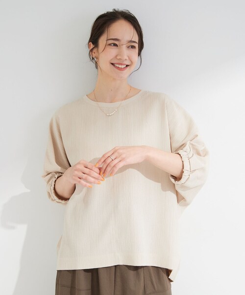 SHOO・LA・RUE(シューラルー)の「【インせず着られる/洗濯後しわになりにくい】しぼしぼドルマンブラウス(シャツ/ブラウス・レディース・ブルー系その他/イエロー系その他/ライトベージュ/チャコールグレー/ワインレッド・00)」の15枚目の写真