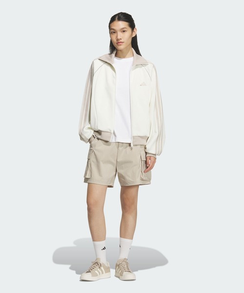 adidas（アディダス）の「スタジアム クローム ルーズフィット ウーブン カーゴ ショーツ / ハーフパンツ / アディダス adidas（その他パンツ・レディース・ベージュ・XX-LARGE/LARGE/MEDIUM/SMALL/X-LARGE）」の3枚目の写真