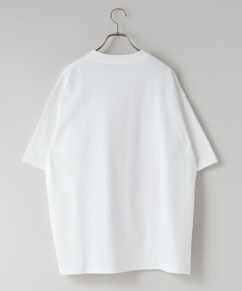 LOWRYS FARM(ローリーズファーム)の「【LFM(U)】CINEMA/The Devil Wears Prada TEE 1044804(Tシャツ/カットソー・メンズ・オフホワイト・MEDIUM/LARGE)」の2枚目の写真