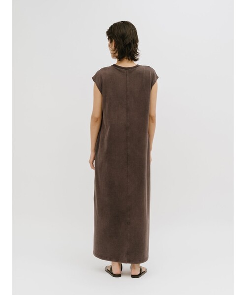 MIDIUMISOLID(ミディウミソリッド)の「MIDIUMISOLID for Ladies ピグメントフォールドワンピース(ワンピース・レディース・チャコールグレー/ブラウン・FREE)」の10枚目の写真