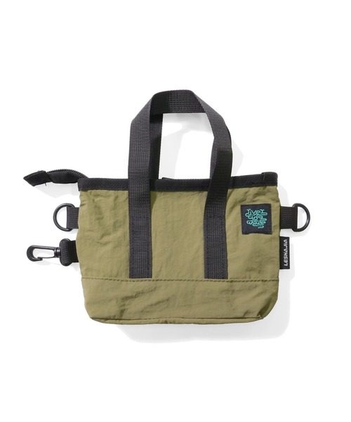 RIVER SIDE CULTURE(リバーサイドカルチャー)の「RIVER SIDE CULTURE / 撥水ナイロンミニサコッシュ(M4)(ショルダーバッグ・メンズ・ブラック/ベージュ/オリーブ・FREE)」の3枚目の写真