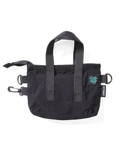 RIVER SIDE CULTURE(リバーサイドカルチャー)の「RIVER SIDE CULTURE / 撥水ナイロンミニサコッシュ(M4)(ショルダーバッグ・メンズ・ブラック/ベージュ/オリーブ・FREE)」の1枚目の写真