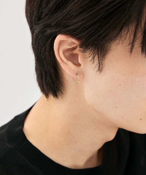 Jouete(ジュエッテ)の「フープピアス カットライン size/S(ピアス(両耳用)・レディース・イエローゴールド・FREE)」の6枚目の写真