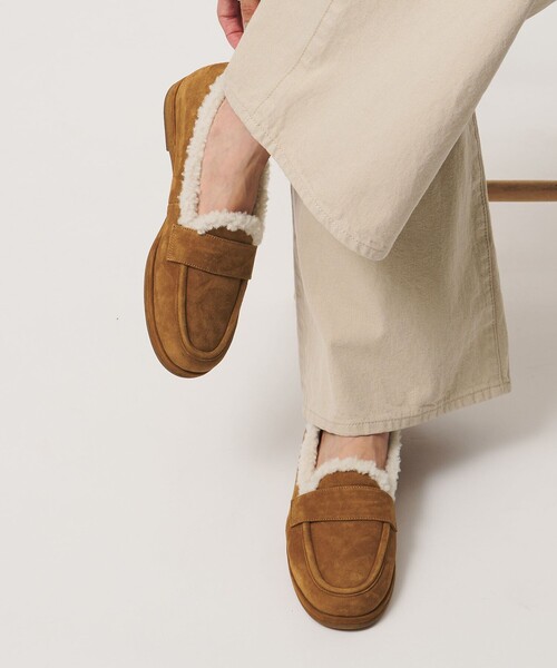 UNITED ARROWS(ユナイテッドアローズ)の「スエード ファーライク ローファー(ローファー・レディース・ブラック/ブラウン系・38/37/35h/35/36/37h/36h)」の1枚目の写真