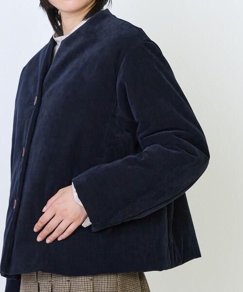 LOISIR(ロワズィール)の「シャンブレーベルベットパディングジャケット(ノーカラージャケット・レディース・ネイビー/ベージュ・FREE)」の20枚目の写真
