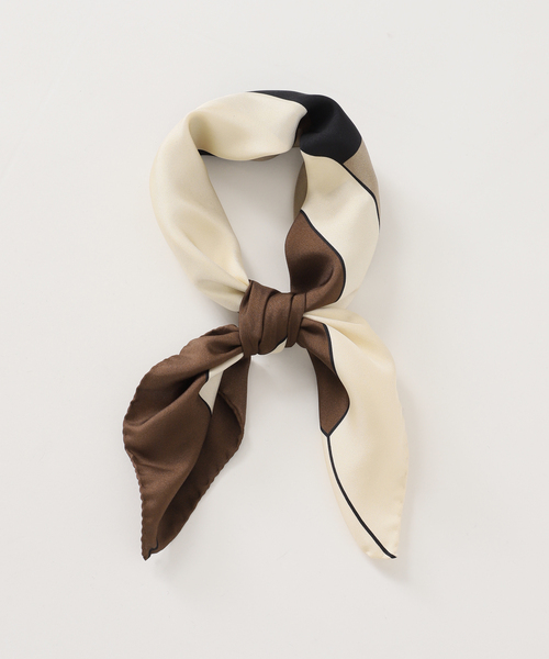 journal standard L'essage(ジャーナルスタンダードレサージュ)の「AENEIS/エネス Lohse Silk Scarf 70 スカーフ(バンダナ/スカーフ・レディース・ブラウン・FREE)」の6枚目の写真