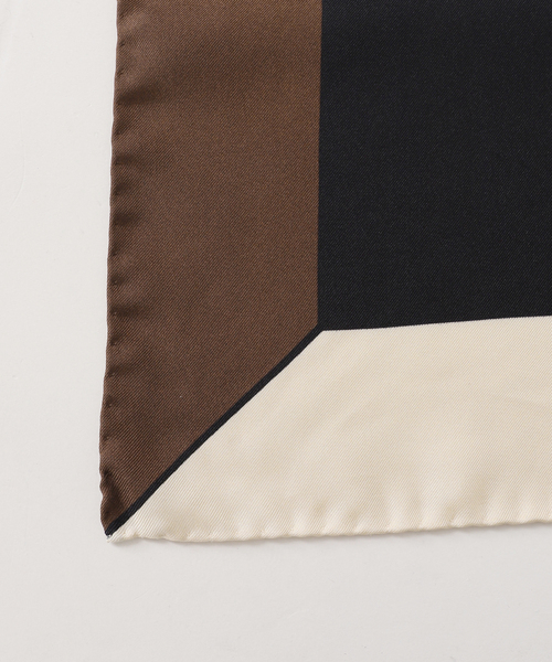 journal standard L'essage(ジャーナルスタンダードレサージュ)の「AENEIS/エネス Lohse Silk Scarf 70 スカーフ(バンダナ/スカーフ・レディース・ブラウン・FREE)」の7枚目の写真