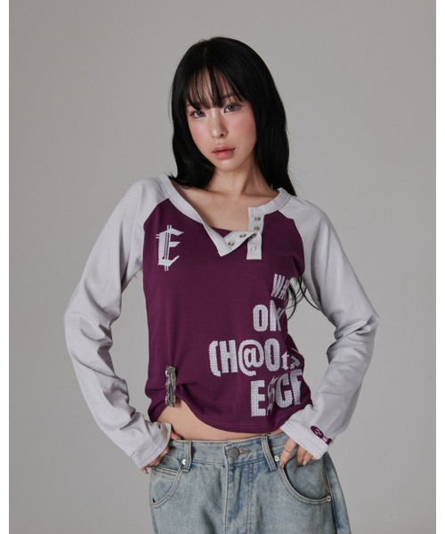 ESCAPEFROM（エスケープフロム）の「ESCF ピクセルタイポプリントサイドスナップロングスリーブパープル（Tシャツ/カットソー・レディース・その他・MEDIUM）」の8枚目の写真