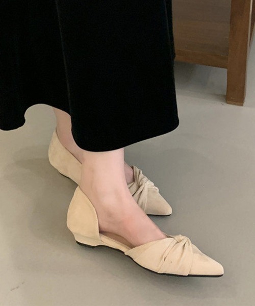 Miniministore(ミニミニストア)の「ポインテッドトゥ パンプス レディース(パンプス・レディース・ライトベージュ/ブラック/ベージュ・22.5cm/23.5cm/23.0cm/25.0cm/24.5cm/24.0cm)」の5枚目の写真