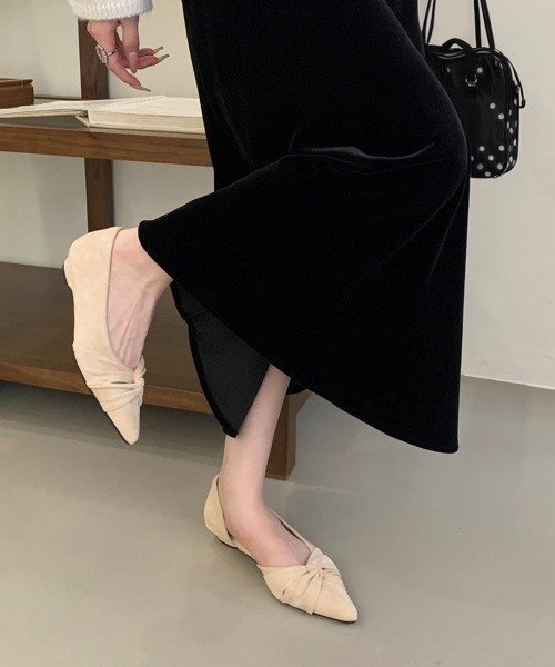 Miniministore(ミニミニストア)の「ポインテッドトゥ パンプス レディース(パンプス・レディース・ライトベージュ/ブラック/ベージュ・22.5cm/23.5cm/23.0cm/25.0cm/24.5cm/24.0cm)」の6枚目の写真