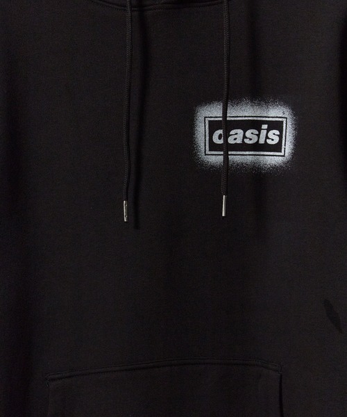 the Oasis(ジオアシス)の「Oasis / オアシス OASIS UNISEX PULLOVER HOODIE: SPRAY LIVE '25 WORLD TOUR ユニセックス プルオーバーフーディー パーカー スウェット トレーナー ライブツアー アームプリント 長袖 メンズ レディース 2026年 秋 秋服 冬 冬服(パーカー・メンズ・ブラック・S/M/L/XL)」の5枚目の写真