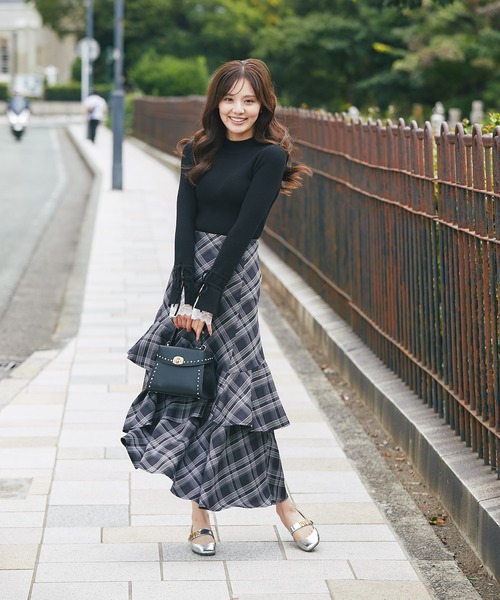 tocco closet(トッコ クローゼット)の「バックレースアップアシメフリルマーメイドスカート(スカート・レディース・ブラック/グレー/チェック・M)」の20枚目の写真