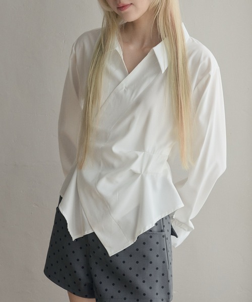 LiLIN(リリン)の「カシュクールアシンメトリーシャツ / wrap asymmetric shirt(シャツ/ブラウス・レディース・ブルー/ホワイト・FREE)」の3枚目の写真