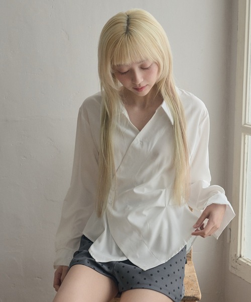 LiLIN(リリン)の「カシュクールアシンメトリーシャツ / wrap asymmetric shirt(シャツ/ブラウス・レディース・ブルー/ホワイト・FREE)」の5枚目の写真
