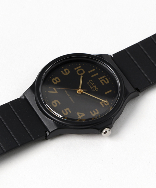 CASIO（カシオ）の「CASIO カシオ / 薄型 軽量 アナログ腕時計 樹脂バンド ラウンドフェイス 日常生活防水 ユニセックス　スタンダード //// MQ-24シリーズ（アナログ腕時計・メンズ・ブラック×ブラック/ブラック系その他/ブラック×ホワイト/ブラック×ゴールド/ブラック/ブラック系その他2/ブラック系その他3/ブラック系その他4/ブラック系その他5/ブラック×シルバー/ブラック系その他6・FREE）」の22枚目の写真