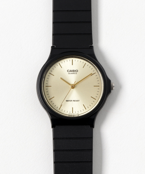 CASIO(カシオ)の「CASIO カシオ / 薄型 軽量 アナログ腕時計 樹脂バンド ラウンドフェイス 日常生活防水 ユニセックス スタンダード //// MQ-24シリーズ(アナログ腕時計・メンズ・ブラック×ブラック/ブラック系その他/ブラック×ホワイト/ブラック×ゴールド/ブラック/ブラック系その他2/ブラック系その他3/ブラック系その他4/ブラック系その他5/ブラック×シルバー/ブラック系その他6・FREE)」の16枚目の写真