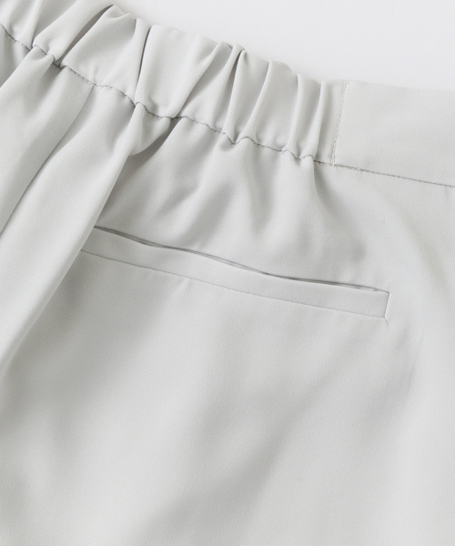 URBAN RESEARCH（アーバンリサーチ）の「 UR 前リボンタックパンツ（その他パンツ・レディース・ベージュ系その他/ブラック/グレー系その他・FREE）」の5枚目の写真