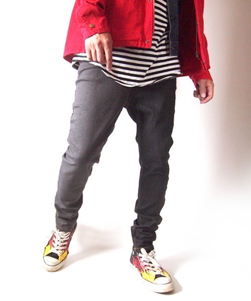 BEATJIVE(ビートジャイブ)の「ストレッチスキニーパンツ ちょいサルエルシルエット テーパード デニムパンツ コットンツイル メンズ(デニムパンツ・メンズ・ワンウォッシュ/ブルー/ベージュ/グリーン系その他/ホワイト/ブラック/ブラック系その他/グレー/その他3/カーキ/ライトブルー/ブラウン系カモフラージュ/グリーン系その他7/チャコールグレー・1/2/3)」の14枚目の写真