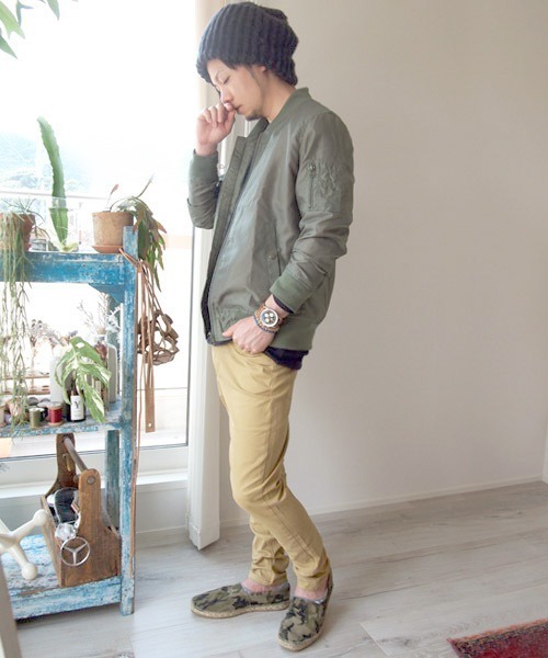 BEATJIVE(ビートジャイブ)の「ストレッチスキニーパンツ ちょいサルエルシルエット テーパード デニムパンツ コットンツイル メンズ(デニムパンツ・メンズ・ワンウォッシュ/ブルー/ベージュ/グリーン系その他/ホワイト/ブラック/ブラック系その他/グレー/その他3/カーキ/ライトブルー/ブラウン系カモフラージュ/グリーン系その他7/チャコールグレー・1/2/3)」の19枚目の写真