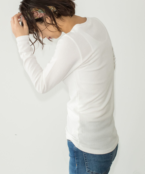 and R（アンドアール）の「ベーシックカットソー（Tシャツ/カットソー・レディース・ホワイト/ブラック/カーキ/ワインレッド・FREE）」の6枚目の写真