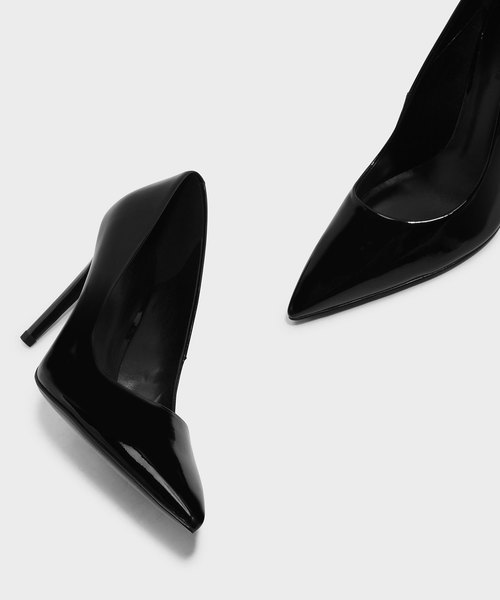 CHARLES & KEITH(チャールズ & キース)の「ベーシックポインテッドパンプス / BASIC POINTED PUMPS(パンプス・レディース・ブラック/シルバー/レッド・23cm/22.5cm/25cm/24.5cm/23.5cm)」の7枚目の写真
