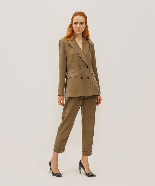 CHARLES & KEITH(チャールズ & キース)の「ベーシックポインテッドパンプス / BASIC POINTED PUMPS(パンプス・レディース・ブラック/シルバー/レッド・23cm/22.5cm/25cm/24.5cm/23.5cm)」の8枚目の写真