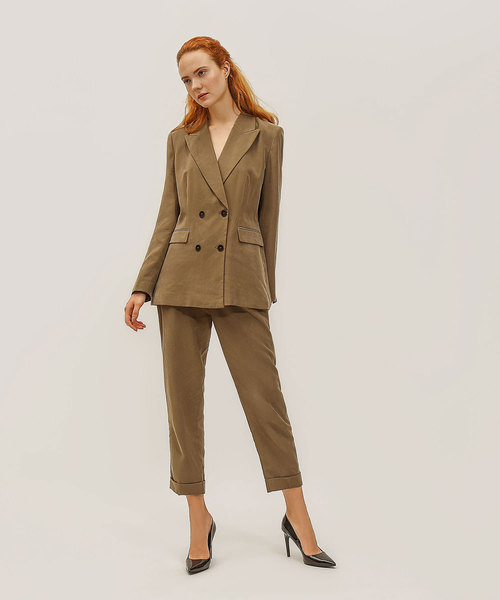 CHARLES & KEITH(チャールズ & キース)の「ベーシックポインテッドパンプス / BASIC POINTED PUMPS(パンプス・レディース・ブラック/シルバー/レッド・23cm/22.5cm/25cm/24.5cm/23.5cm)」の9枚目の写真