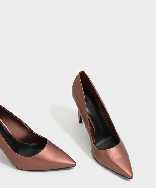 CHARLES & KEITH(チャールズ & キース)の「ベーシックポインテッドパンプス / BASIC POINTED PUMPS(パンプス・レディース・ブラック/シルバー/レッド・23cm/22.5cm/25cm/24.5cm/23.5cm)」の13枚目の写真