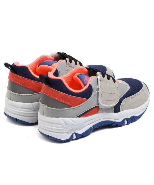 BREEZE（ブリーズ）の「トドラーハイテクスニーカー（スニーカー・キッズ・オフホワイト/グレー/ブラック・20/17/19/21/16/18）」の4枚目の写真