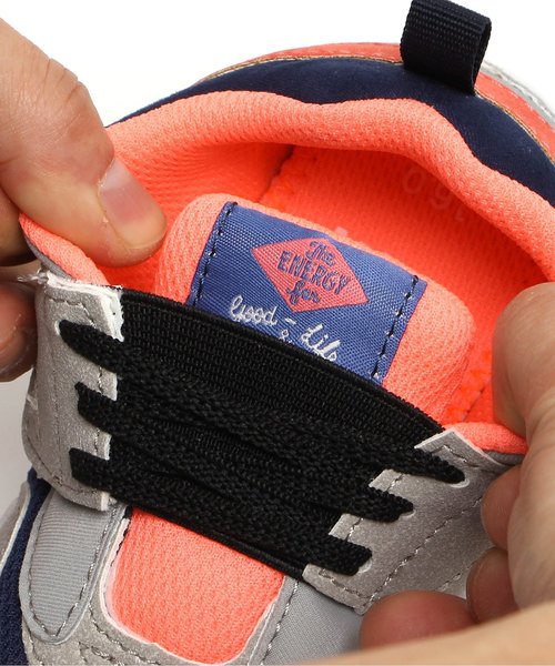 BREEZE（ブリーズ）の「トドラーハイテクスニーカー（スニーカー・キッズ・オフホワイト/グレー/ブラック・20/17/19/21/16/18）」の11枚目の写真