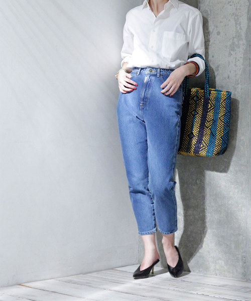 SOMETHING(サムシング)の「【WEB限定】SOMETHING/W FRONT ROOMY SLIM(デニムパンツ・レディース・ライトブルー/インディゴブルー/ブルー・MEDIUM/SMALL)」の4枚目の写真