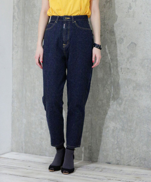 SOMETHING(サムシング)の「【WEB限定】SOMETHING/W FRONT ROOMY SLIM(デニムパンツ・レディース・ライトブルー/インディゴブルー/ブルー・MEDIUM/SMALL)」の9枚目の写真