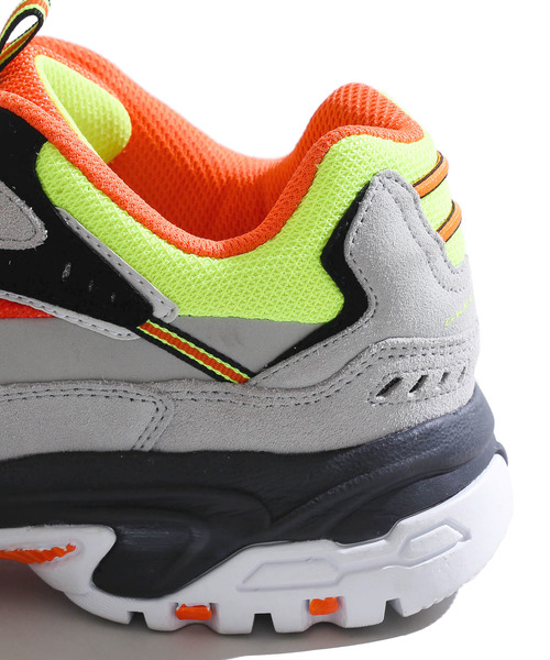 SKECHERS(スケッチャーズ)の「WEGO/SKECHERS STAMINA-CUTBACK(スニーカー・メンズ・グレー・MEDIUM/LARGE/X-LARGE)」の3枚目の写真