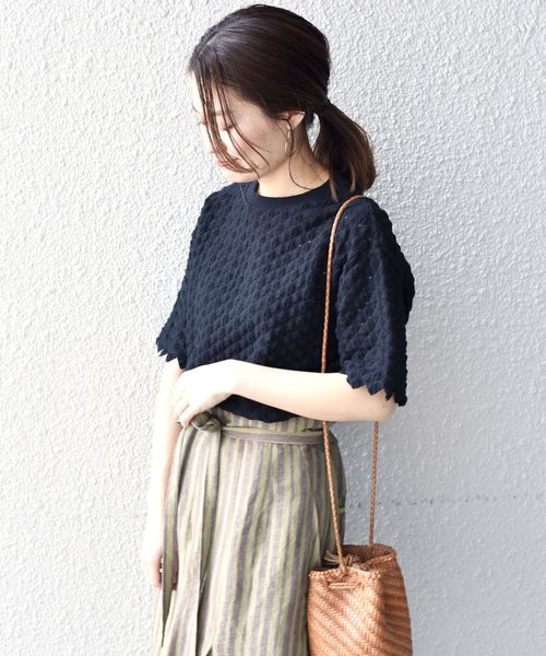 liflattie ships(リフラティ シップス)の「liflattie ships:レースクルーネックショートスリーブトップス◇(Tシャツ/カットソー・レディース・ホワイト/ブラック/イエロー・SMALL/MEDIUM)」の4枚目の写真