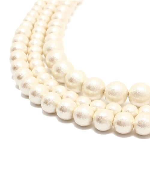 green label relaxing（グリーンレーベルリラクシング）の「khion bijou Cパール3レンST/ネックレス（ネックレス・レディース・オフホワイト・フリー）」の4枚目の写真