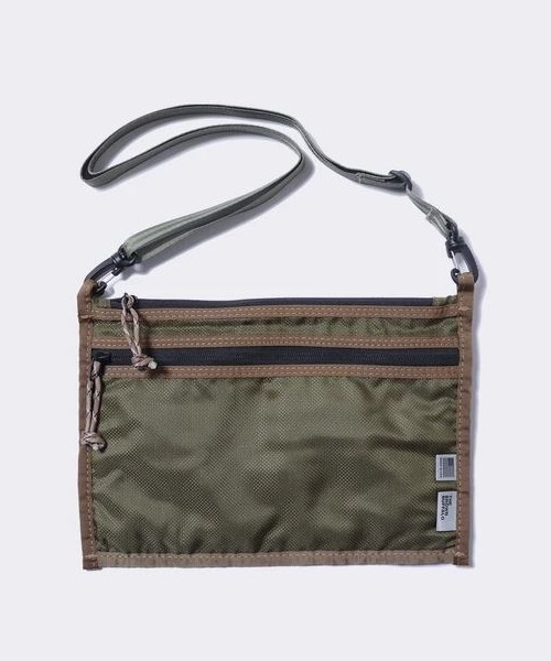 THE BROWN BUFFALO(ザブラウンバッファロー)の「THE BROWN BUFFALO / ザ・ブラウン バッファロー PK PACKERSLING(ショルダーバッグ・メンズ・ブラウン/オレンジ/カモフラージュ・FREE)」の2枚目の写真