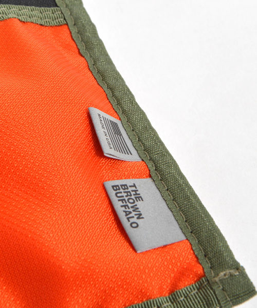 THE BROWN BUFFALO(ザブラウンバッファロー)の「THE BROWN BUFFALO / ザ・ブラウン バッファロー PK PACKERSLING(ショルダーバッグ・メンズ・ブラウン/オレンジ/カモフラージュ・FREE)」の8枚目の写真
