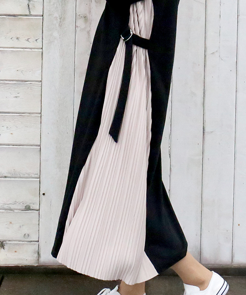 n'ee-ne（ネーネ）の「サイドプリーツワンピース半袖＆フレンチスリーブ（ワンピース・レディース・ブラック/ベージュ/ブルー/杢グレー/ブラック系その他/ベージュ系その他/グレー系その他・FREE）」の13枚目の写真