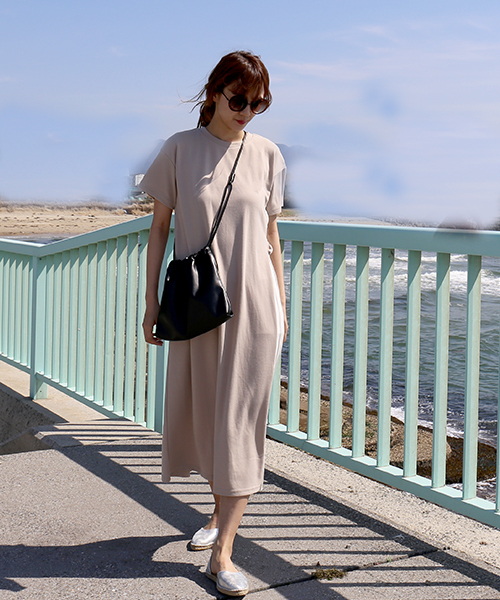 n'ee-ne（ネーネ）の「サイドプリーツワンピース半袖＆フレンチスリーブ（ワンピース・レディース・ブラック/ベージュ/ブルー/杢グレー/ブラック系その他/ベージュ系その他/グレー系その他・FREE）」の8枚目の写真