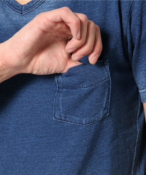 PLST(プラステ)の「Men インディゴ半袖カットソー(Tシャツ/カットソー・メンズ・インディゴブルー・LARGE/X-LARGE/SMALL/MEDIUM)」の7枚目の写真