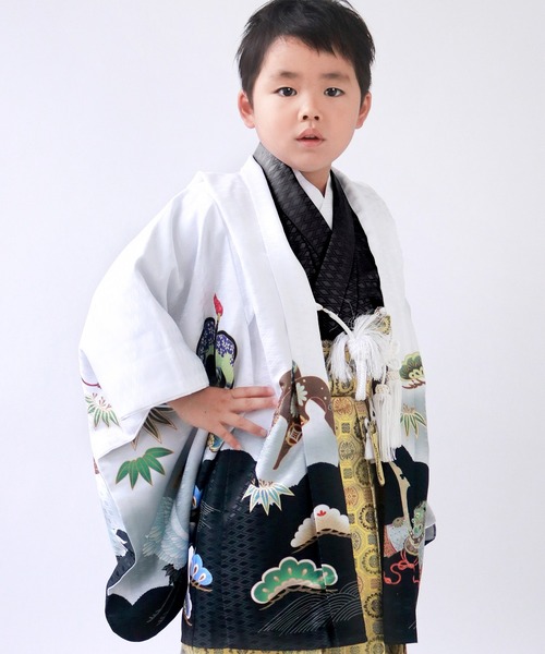 KYOETSU（キョウエツ）の「5歳 七五三 鷹兜松 羽織袴 12点セット（着物・キッズ・ブラック系その他/グレー系その他/ブルー系その他/レッド系その他/ブラック系その他2/ブラック系その他3/グレー系その他2/ブルー系その他2/ブルー系その他3/ブラック系その他4/レッド系その他2/ブルー系その他4/ホワイト系その他/ホワイト系その他2/ターコイズブルー/黄土色系/その他1/その他2/その他3/ブルー系その他5/ブラック系その他5・110-120cm）」の3枚目の写真