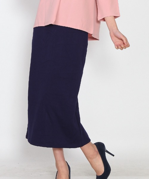 Coo+i(クーイ)の「裏起毛スウェットタイトスカート(スカート・レディース・チャコールグレー/ブラック/ネイビー/グレー/カーキ/グリーン/モカ/キャメル/ワイン・M/L/XL)」の12枚目の写真