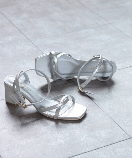 SESTO（セスト）の「ツイストストラップベアサンダル（サンダル・レディース・ブラック/グレイッシュベージュ/ミント/アイボリー/シルバー・LL/M/3L/L/S）」の20枚目の写真